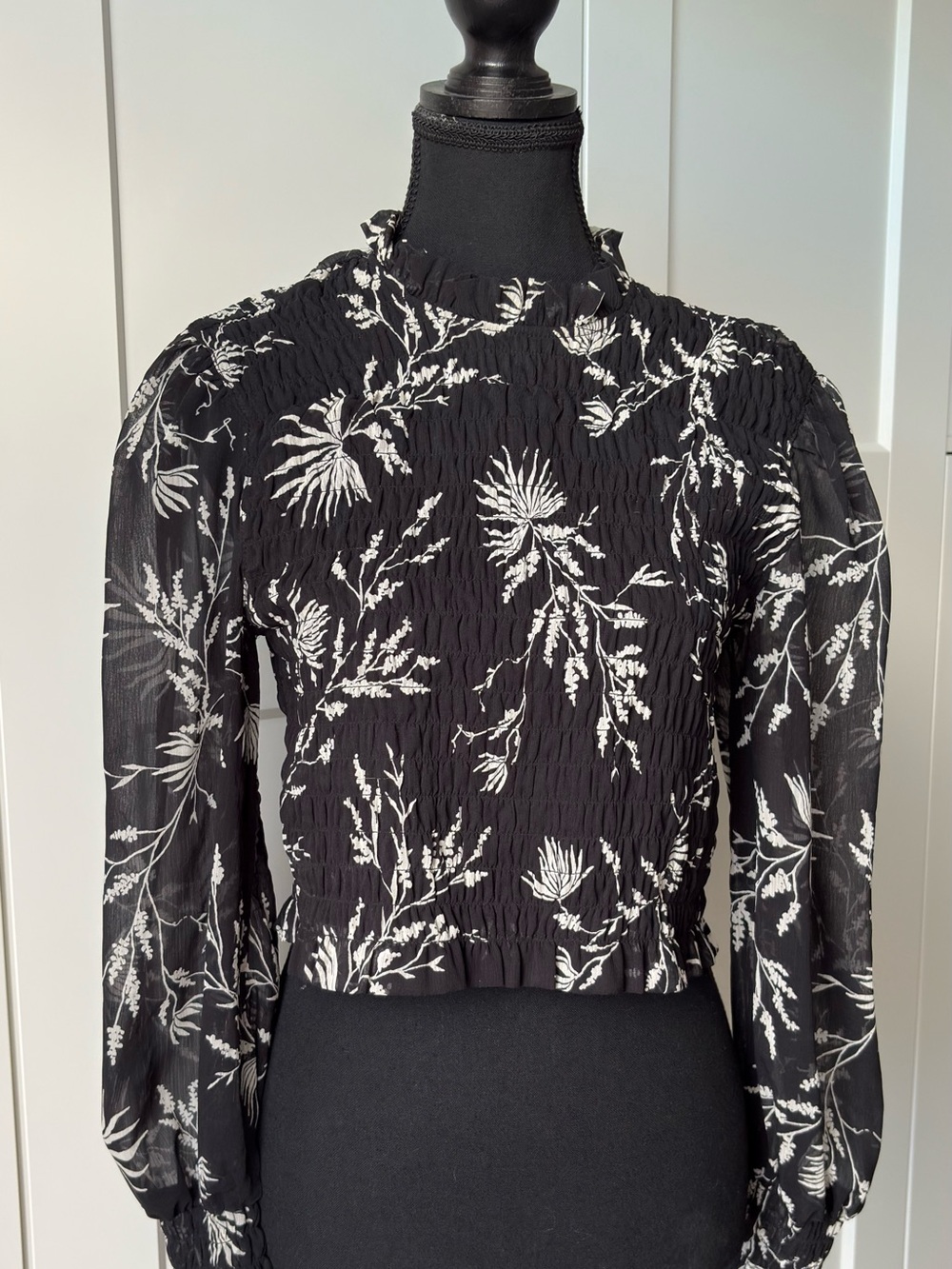 Dynamite Black and White Floral Smocked Long Sleeve Blouse
